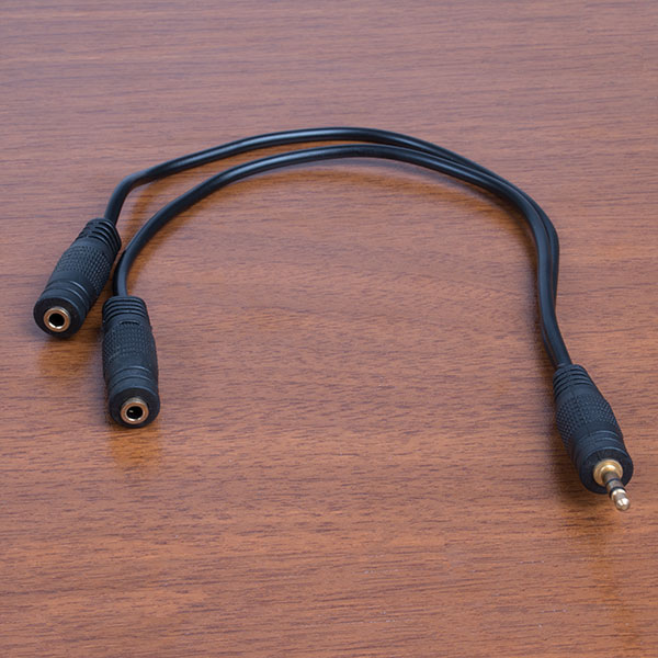 Cable converts 1 to 2 audio (1).jpg